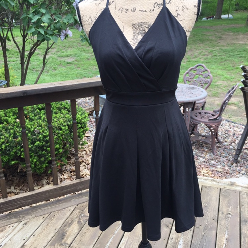 NWOT High Low V-Neck Black Dress
